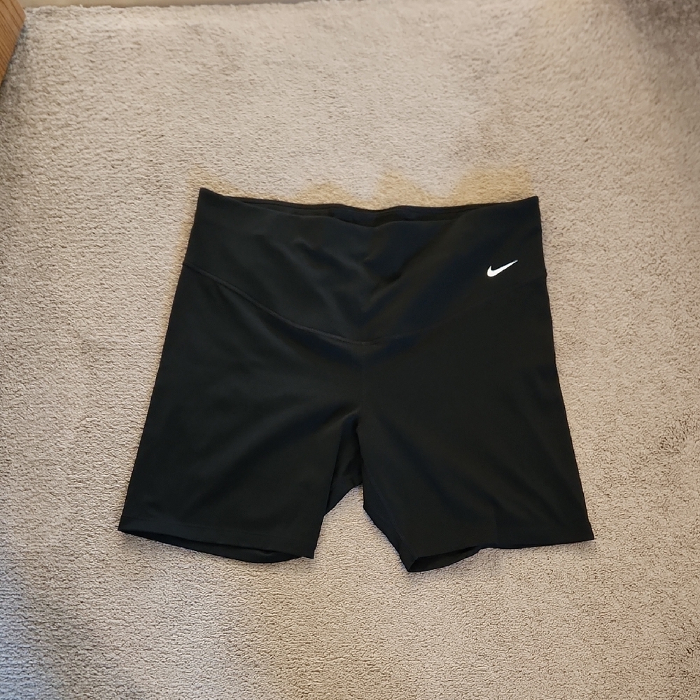 Nike Black Women's Mid-Rise Bike Shorts with White Swoosh